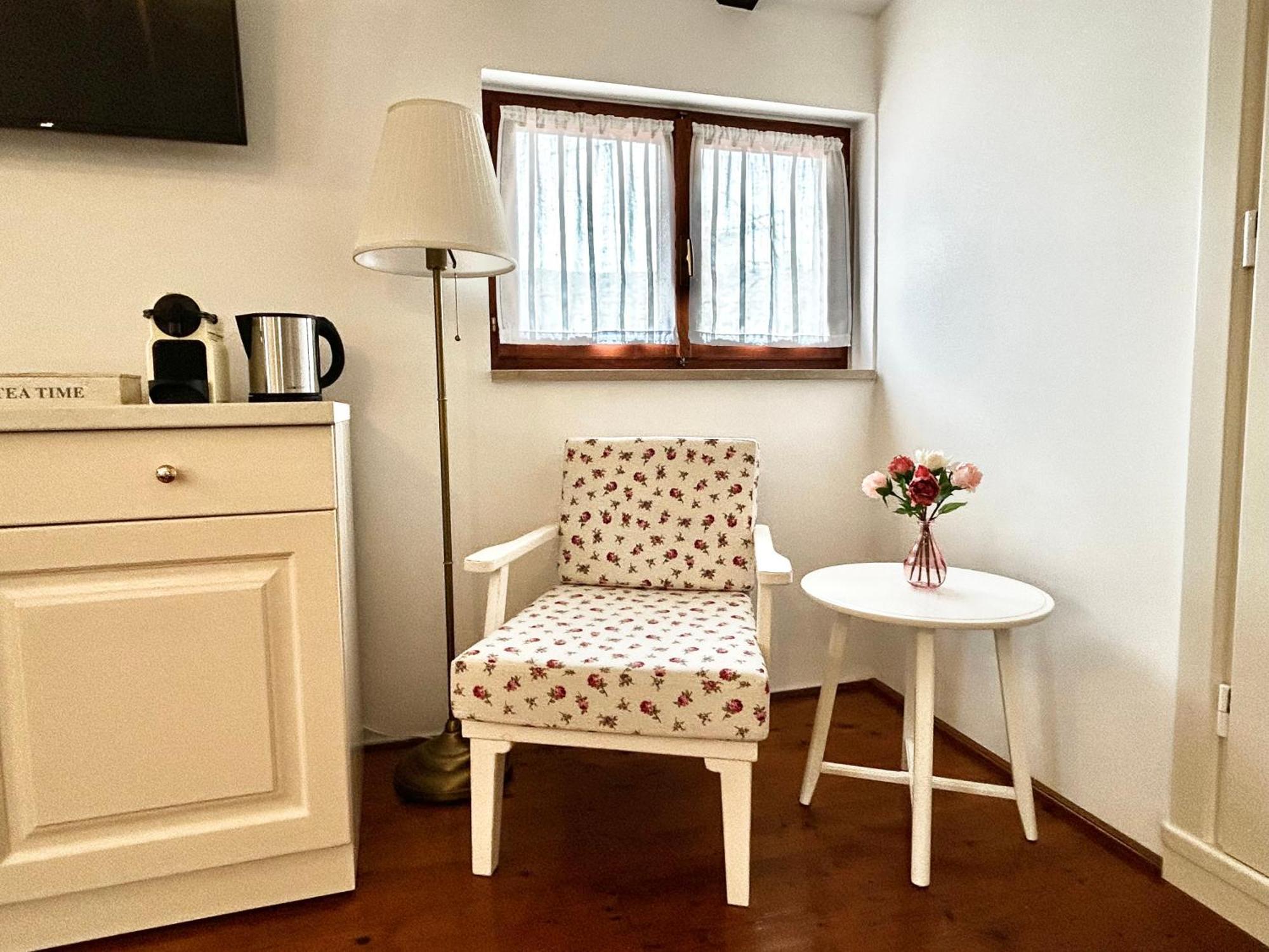 Guesthouse Casa Vittoria 로비니 외부 사진